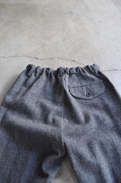 ゴーシュ スパニッシュウールツイル テーパードパンツ