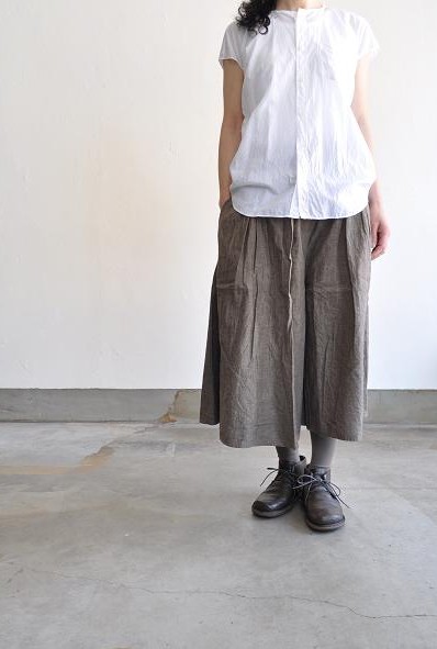 kapital/キャピタル 綿麻シャンブレー ハイウエストラップキュロット