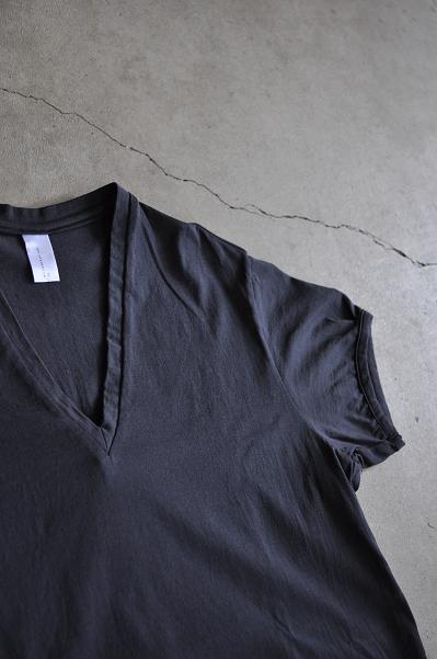 NO CONTROL AIR/ノーコントロールエアー 80/2 ラムココットン 甘編天竺 VネックTシャツ