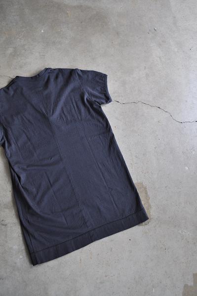 NO CONTROL AIR/ノーコントロールエアー 80/2 ラムココットン 甘編天竺 VネックTシャツ