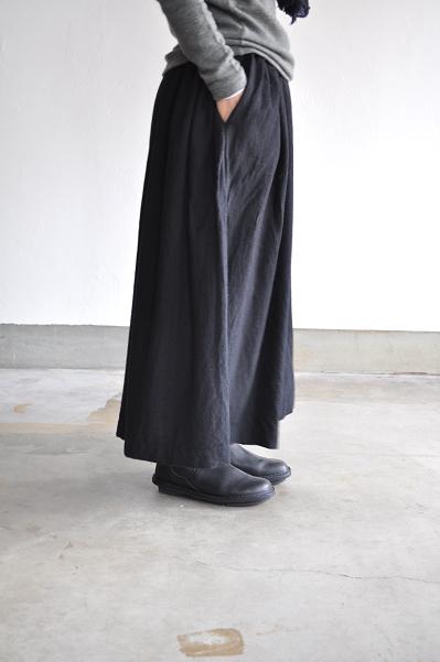 jujudhau/ズーズーダウ GATHER SKIRT(W/C BLACK)/スカート