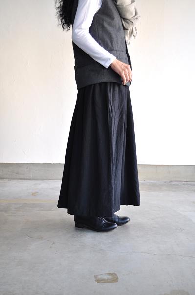 jujudhau/ズーズーダウ GATHER SKIRT(W/C BLACK)/スカート