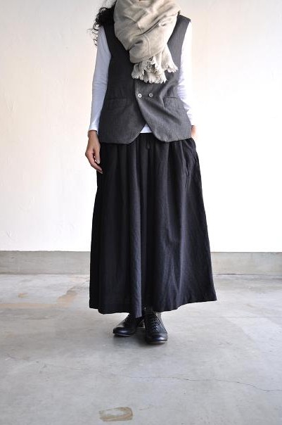 jujudhau/ズーズーダウ GATHER SKIRT(W/C BLACK)/スカート