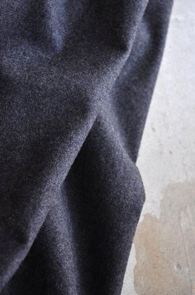 etre Pieds nus/エートル・ピエ・ニュ SHARKSKIN WOOL FLANNEL SLIM PANTS/フランネル スリムパンツ