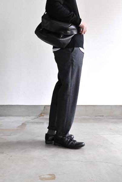 etre Pieds nus/エートル・ピエ・ニュ SHARKSKIN WOOL FLANNEL SLIM PANTS/フランネル スリムパンツ