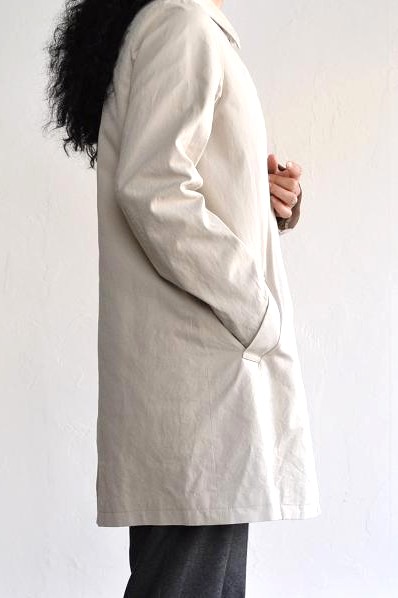 etre Pieds nus/エートル・ピエ・ニュ ステンカラーコート