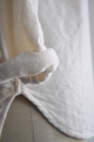 jujudhau/ズーズーダウ ROUND NECK(W/C NATURAL)