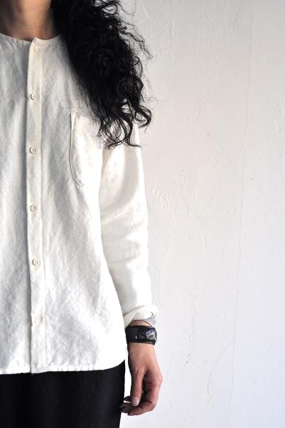 jujudhau/ズーズーダウ ROUND NECK(W/C NATURAL)