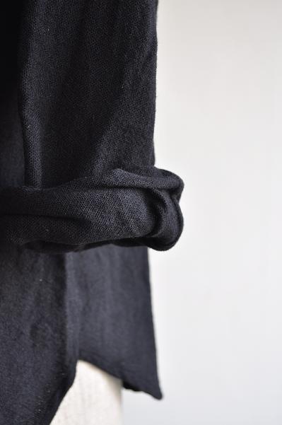 jujudhau/ズーズーダウ ROUND COLLAR(W/C BLACK)
