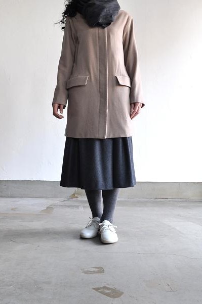 etre Pieds nus/エートル・ピエ・ニュ Sharkskin Wool Flannel Soft Pleats Skirt/スカート