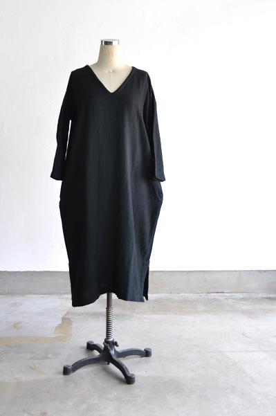 jujudhau/ズーズーダウ V-NECK DRESS(W/C BLACK)