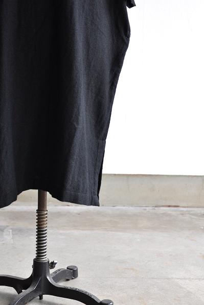 jujudhau/ズーズーダウ V-NECK DRESS(W/C BLACK)